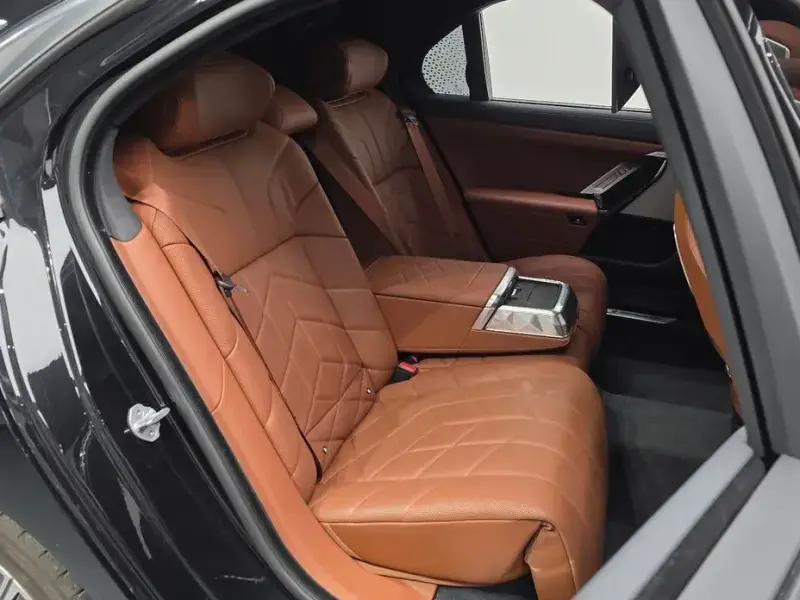 2024 BMW 7 серии с пробегом 22 248 км