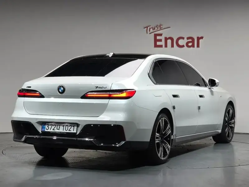2025 BMW 7 серии с пробегом 5 818 км