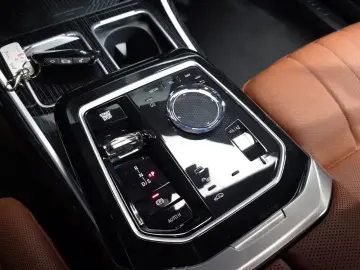 2025 BMW 7 серии с пробегом 5 818 км
