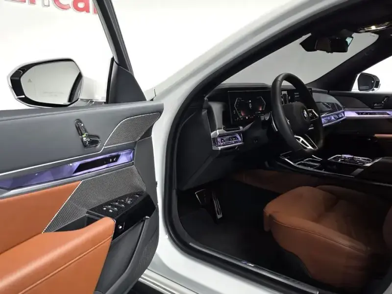 2025 BMW 7 серии с пробегом 5 818 км