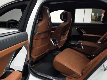 2025 BMW 7 серии с пробегом 5 818 км