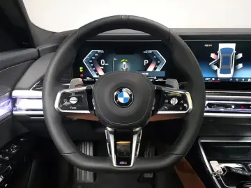 2025 BMW 7 серии с пробегом 5 818 км