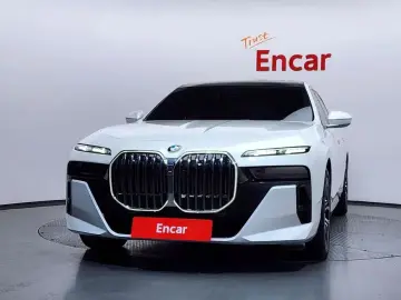 2024 BMW 7 серии с пробегом 36 899 км
