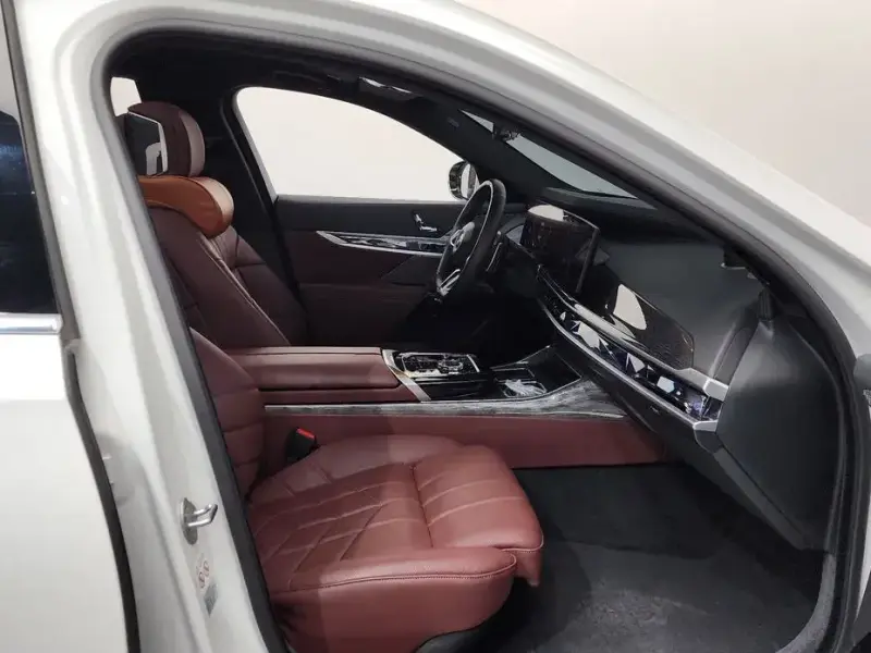 2024 BMW 7 серии с пробегом 36 899 км
