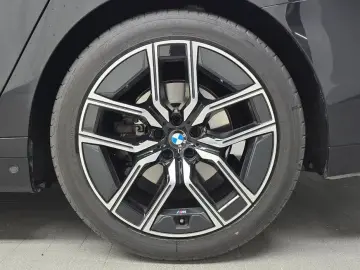 2025 BMW 7 серии с пробегом 17 546 км