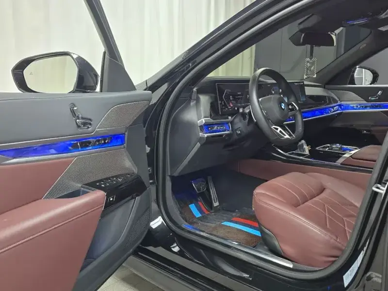2025 BMW 7 серии с пробегом 17 546 км