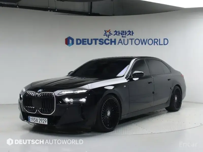 2024 BMW 7 серии с пробегом 28 983 км