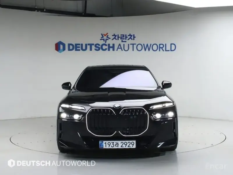 2024 BMW 7 серии с пробегом 28 983 км