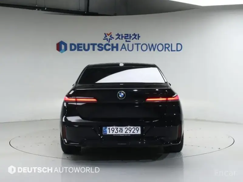 2024 BMW 7 серии с пробегом 28 983 км