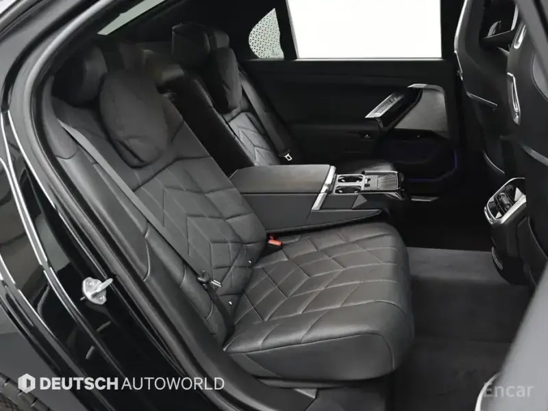 2024 BMW 7 серии с пробегом 28 983 км