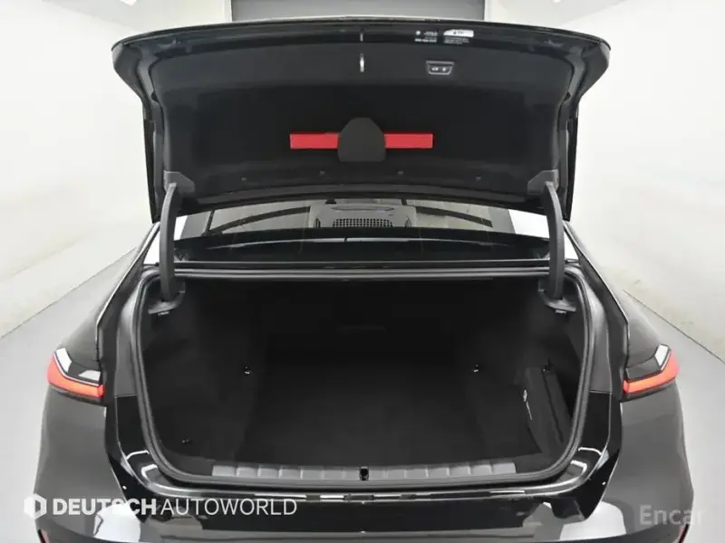 2024 BMW 7 серии с пробегом 28 983 км