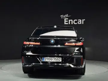 2025 BMW 7 серии с пробегом 15 072 км
