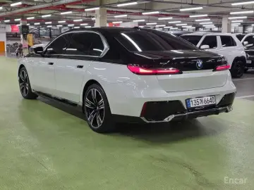 2024 BMW 7 серии с пробегом 13 036 км
