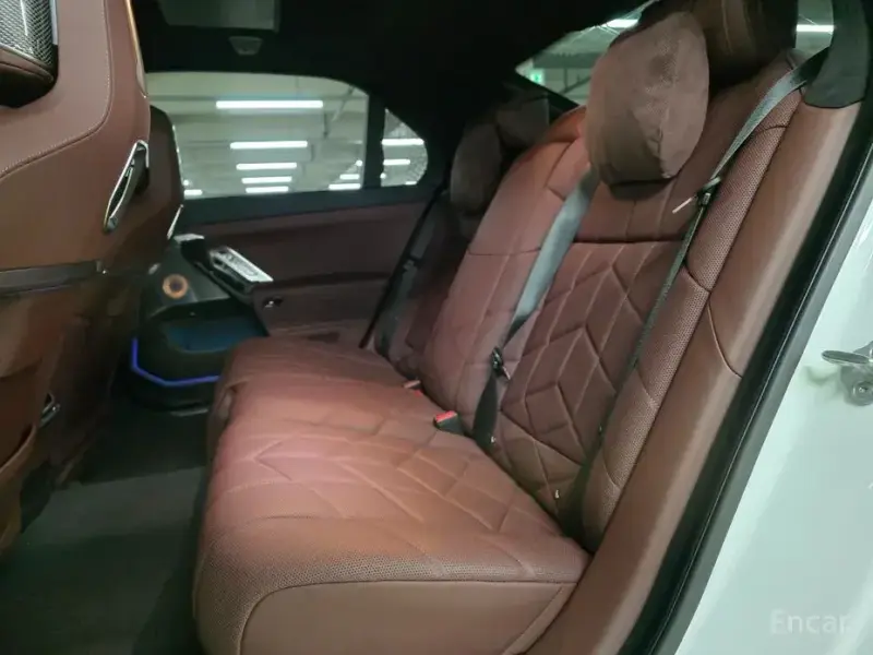 2024 BMW 7 серии с пробегом 13 036 км