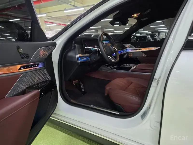 2024 BMW 7 серии с пробегом 13 036 км