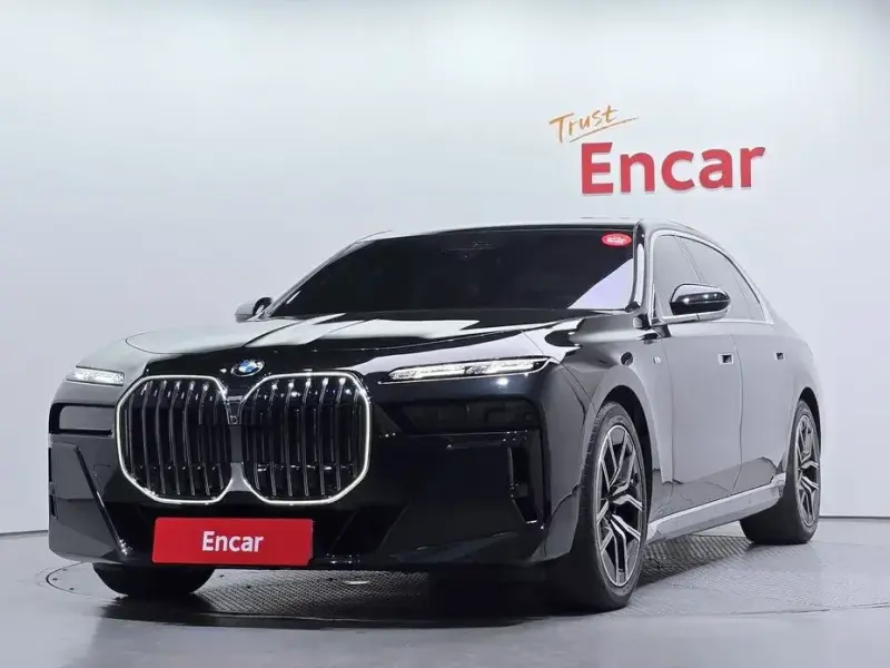 2025 BMW 7 серии с пробегом 8 375 км