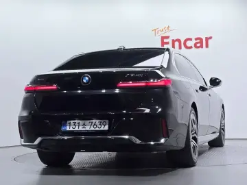 2025 BMW 7 серии с пробегом 8 375 км
