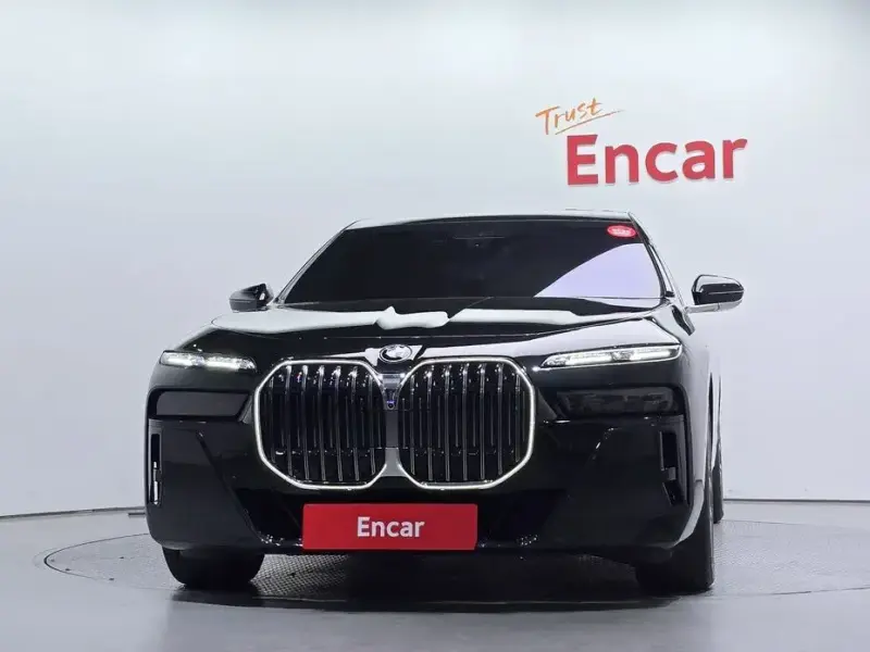 2025 BMW 7 серии с пробегом 8 375 км