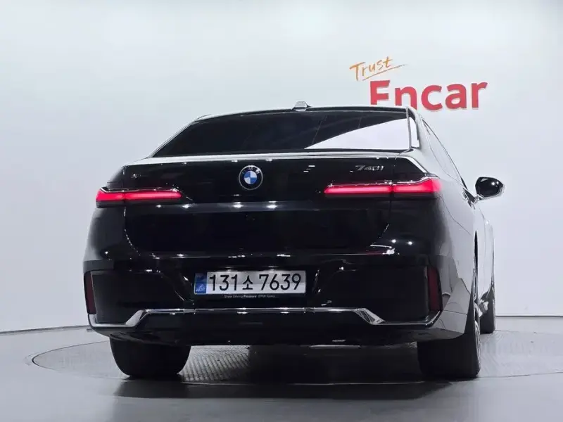2025 BMW 7 серии с пробегом 8 375 км