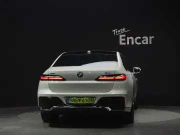 2025 BMW 7 серии с пробегом 9 142 км