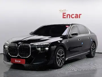 2025 BMW 7 серии с пробегом 17 689 км