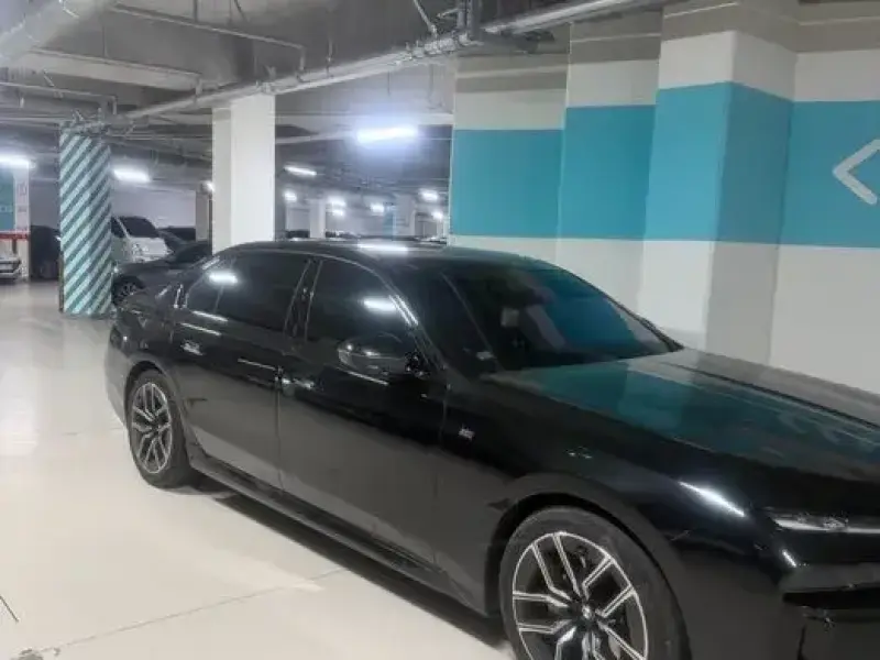 2024 BMW 7 серии с пробегом 30 350 км