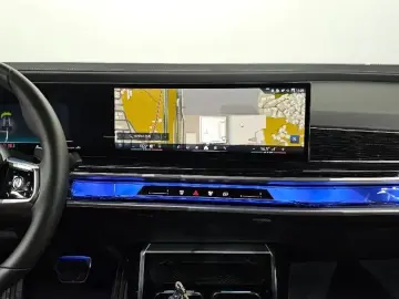 2025 BMW 7 серии с пробегом 17 689 км