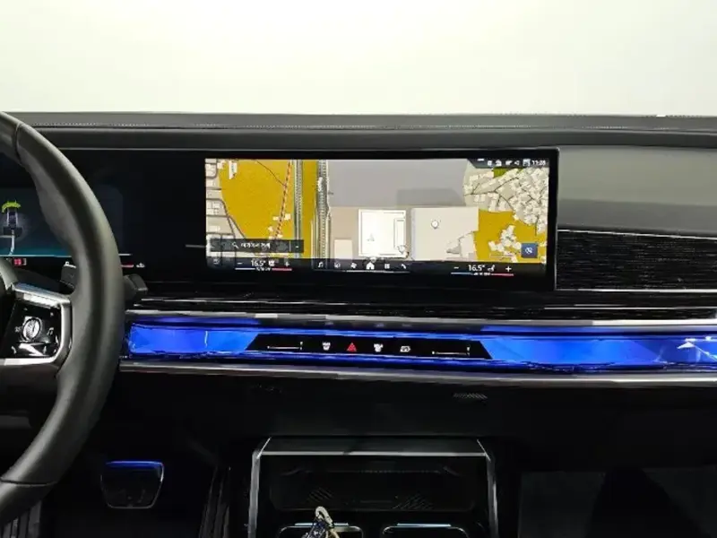2025 BMW 7 серии с пробегом 17 689 км