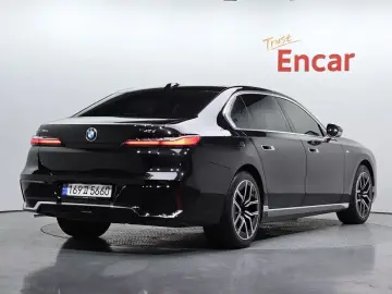 2024 BMW 7 серии с пробегом 25 343 км
