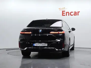 2024 BMW 7 серии с пробегом 25 343 км