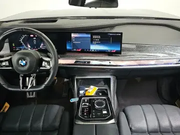 2024 BMW 7 серии с пробегом 25 343 км