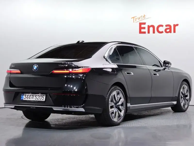 2023 BMW 7 серии с пробегом 20 401 км