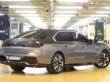 2024 BMW 7 серии с пробегом 7 100 км