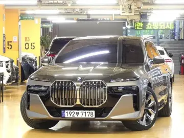 2024 BMW 7 серии с пробегом 7 100 км