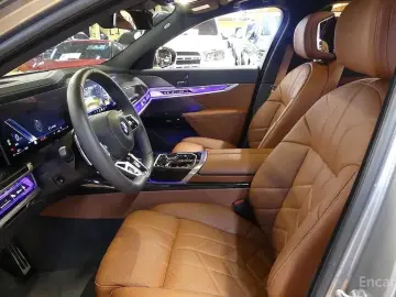2024 BMW 7 серии с пробегом 7 100 км