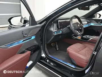 2024 BMW 7 серии с пробегом 24 288 км
