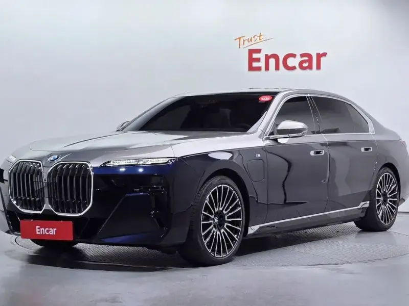 2025 BMW 7 серии с пробегом 7 400 км