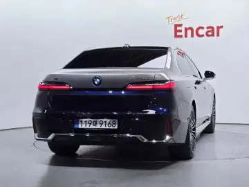 2025 BMW 7 серии с пробегом 7 400 км