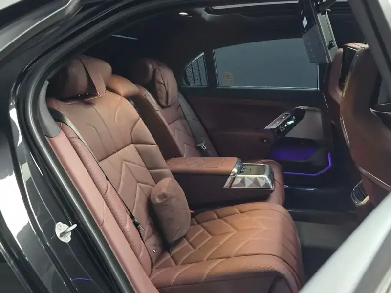2025 BMW 7 серии с пробегом 5 567 км