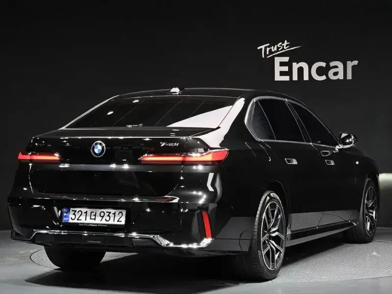 2024 BMW 7 серии с пробегом 25 959 км