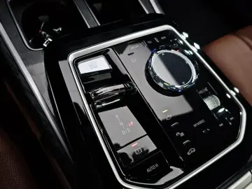 2024 BMW 7 серии с пробегом 36 652 км