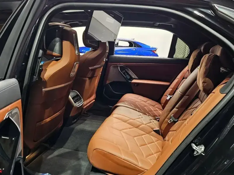 2024 BMW 7 серии с пробегом 25 959 км