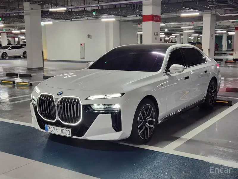 2025 BMW 7 серии с пробегом 18 000 км