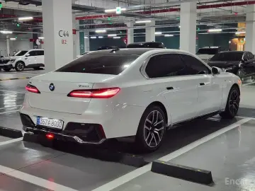 2025 BMW 7 серии с пробегом 18 000 км