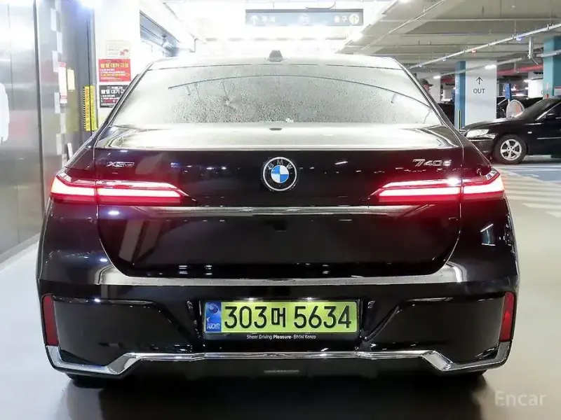 2025 BMW 7 серии с пробегом 18 198 км