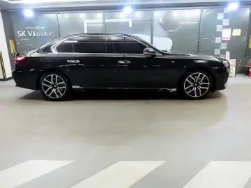 2025 BMW 7 серии с пробегом 18 198 км