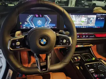 2025 BMW 7 серии с пробегом 18 000 км