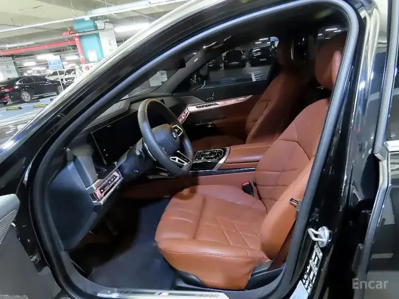 2025 BMW 7 серии с пробегом 18 198 км