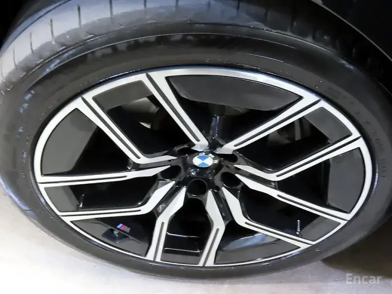 2025 BMW 7 серии с пробегом 18 198 км