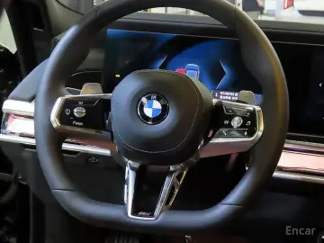 2025 BMW 7 серии с пробегом 18 198 км